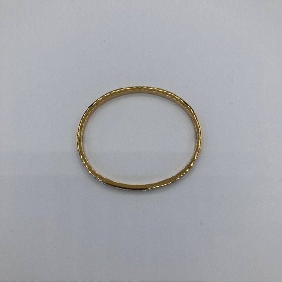 PAVE RHINESTONES AND SCREW DETAIL HINGED BANGLE BRACELET- GOLD-TONE- CLA… - Picture 4 of 7